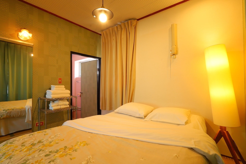 JAPANESE, FUTON BED, DOUBLE BED