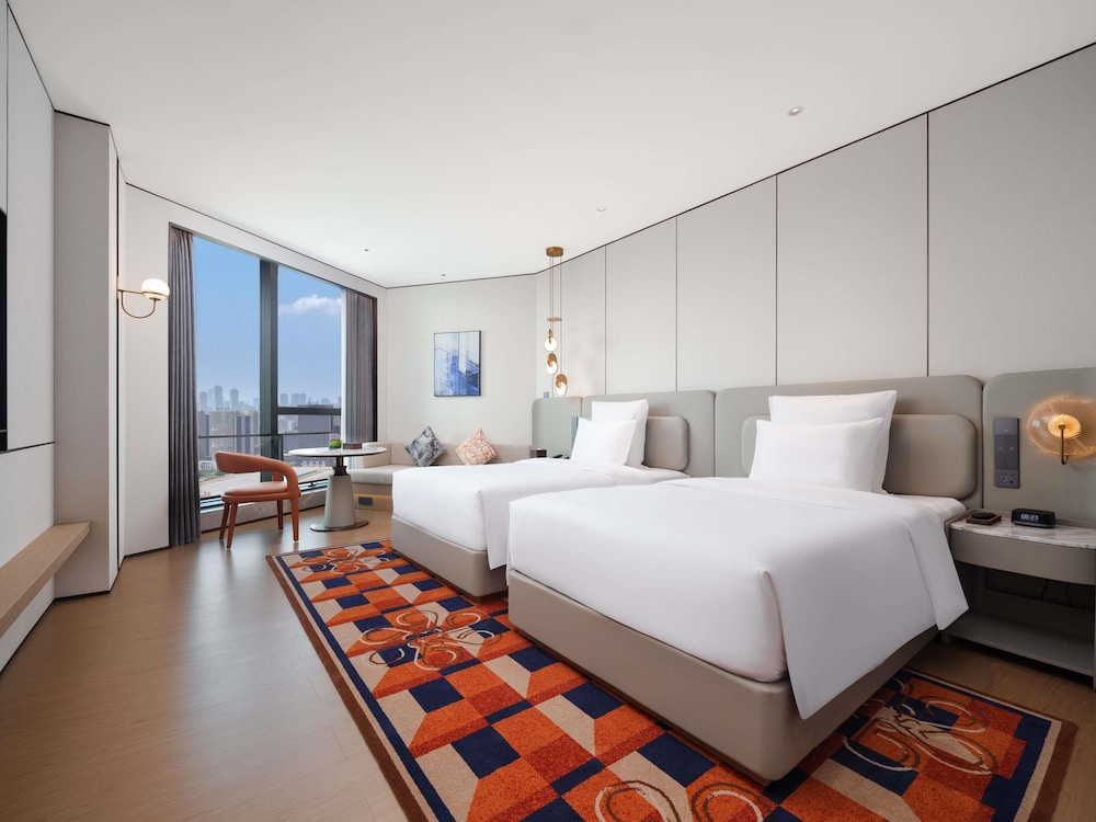 Pullman Chongqing Xiyue 28/65