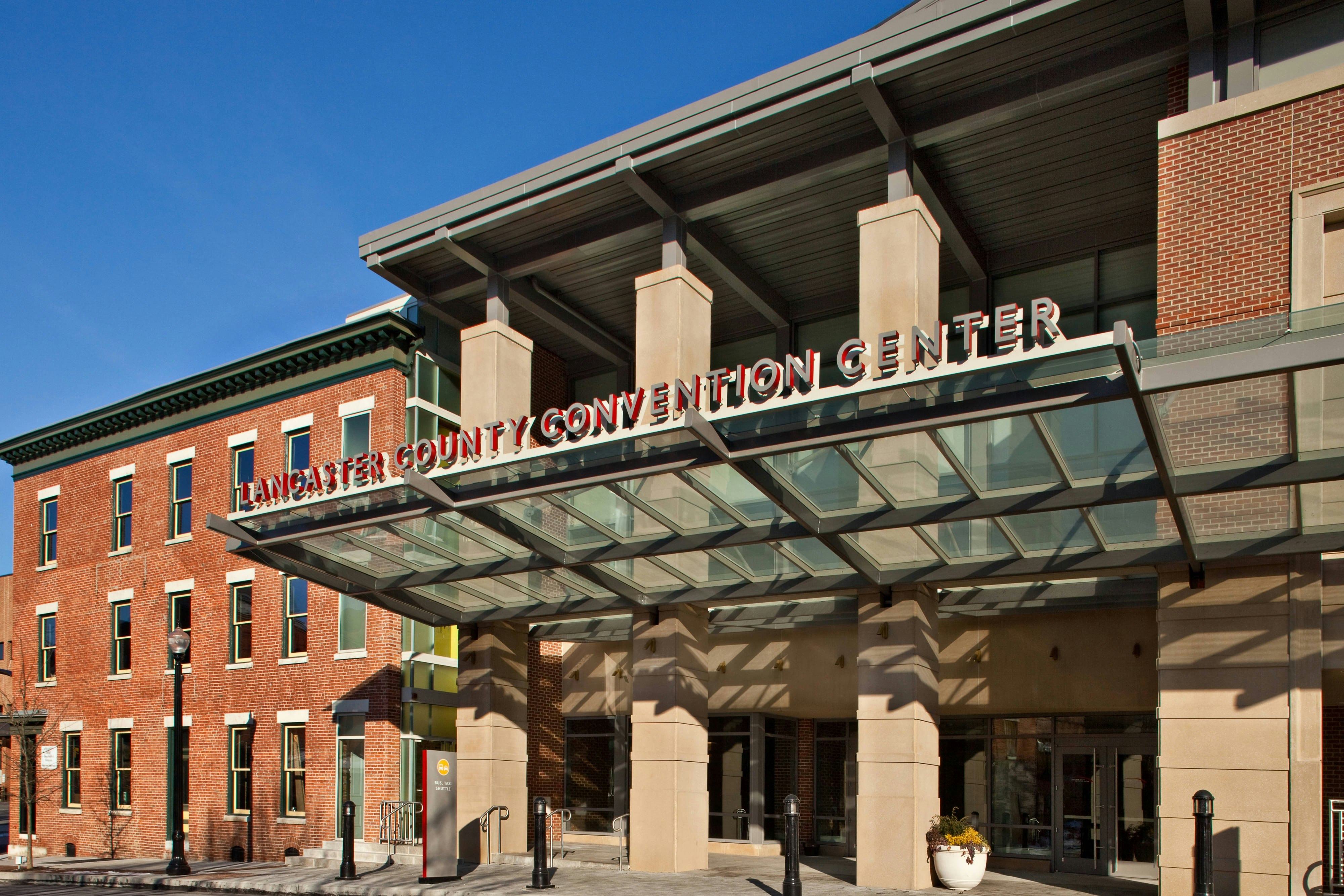Lancaster Marriott at Penn Square in LANCASTER - PA