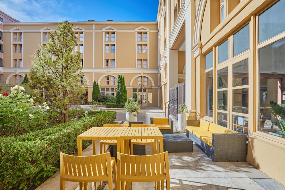 Appart Hotel Odalys City Aix en Provence Centre Palais des Congres 38/42