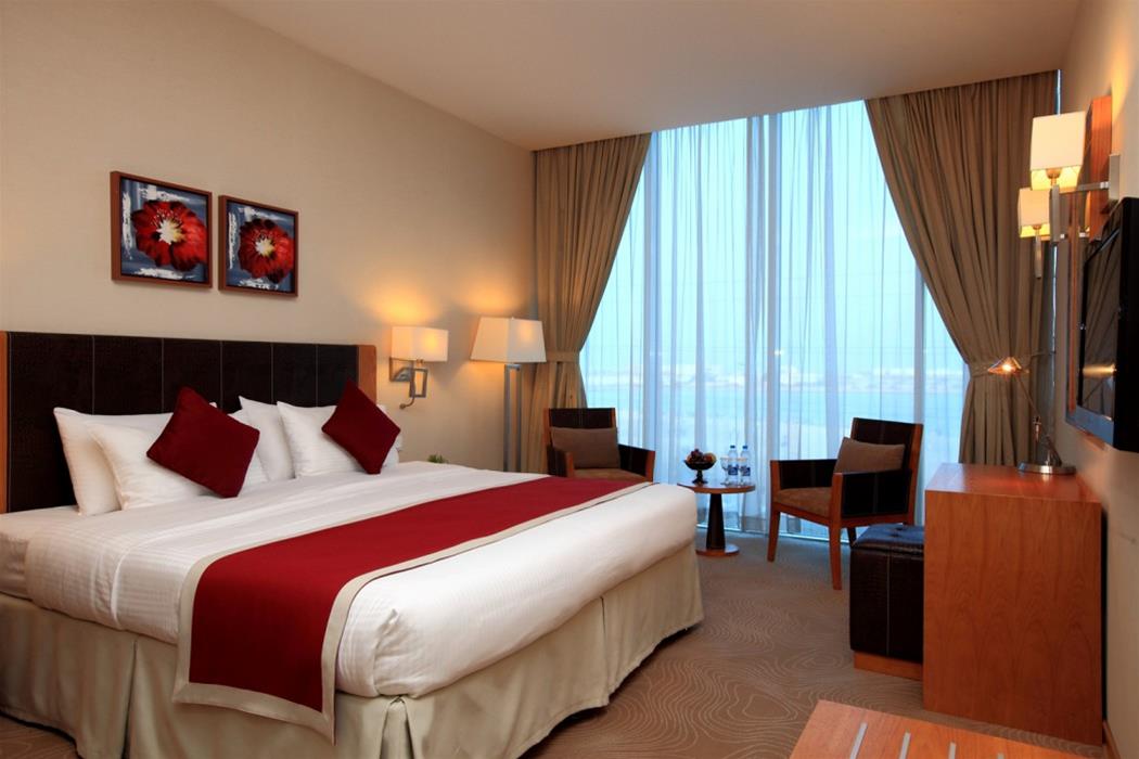 فندق مينا الجبيل سابقا جولدن توليب(Razana Hotel Al Jubail) 15/60