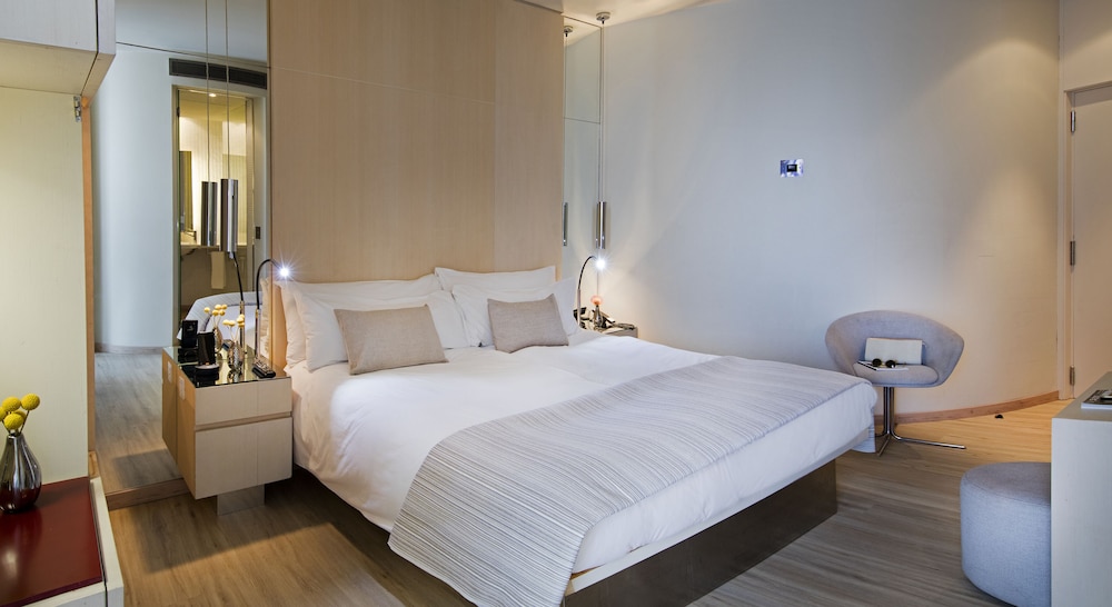 Cram Hotel 25/72
