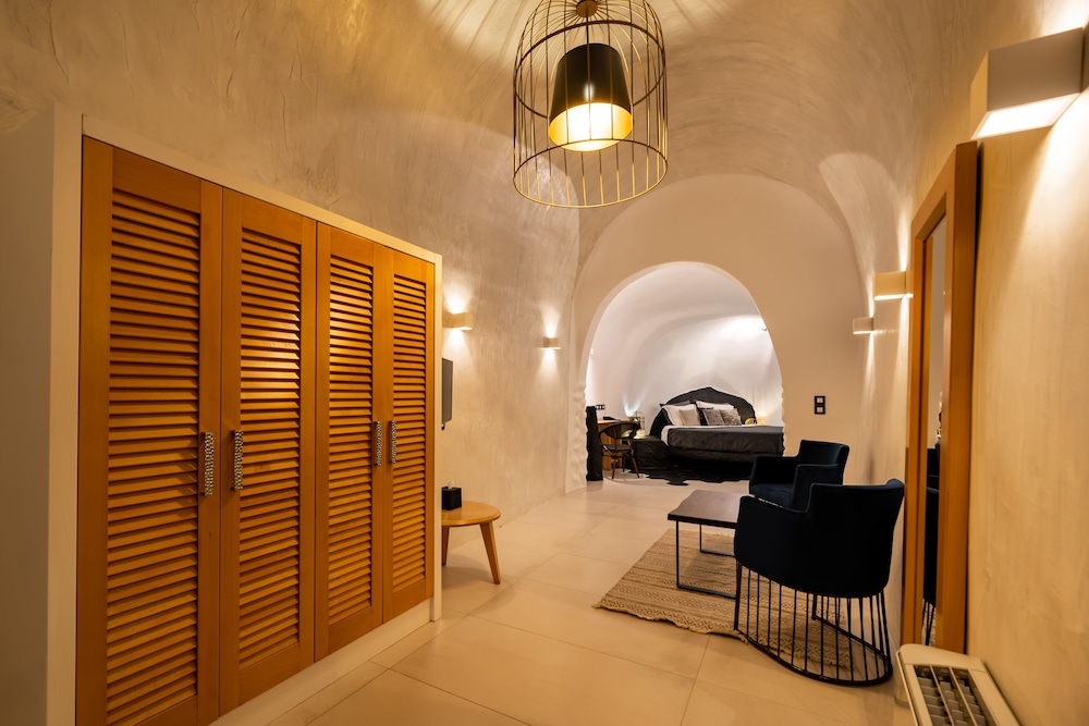Day Dream Luxury Suites 8/81