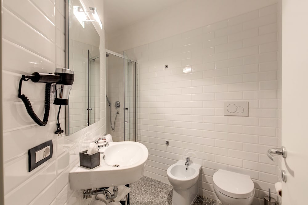 Grand Tour Roma Guest House 69/73