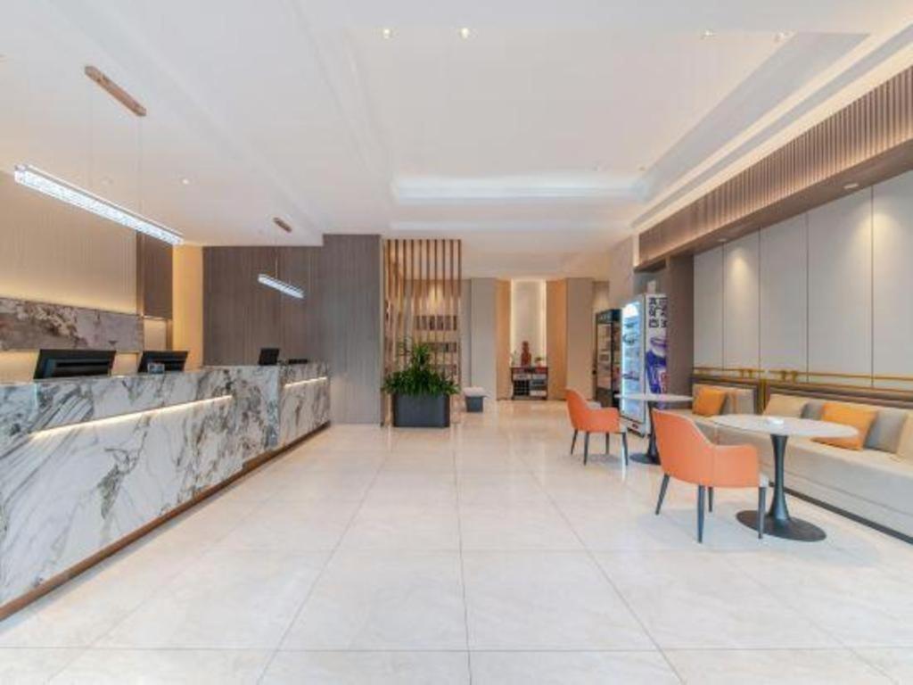 City Convenient Zhuzhou Sports Centre 17/40