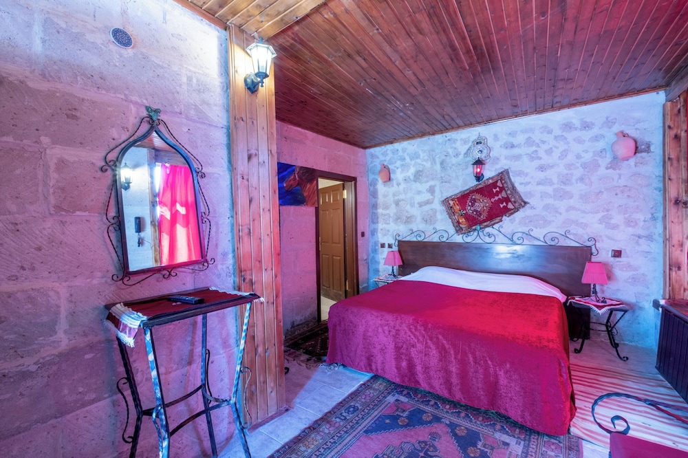 Cappadocia Antique Gelveri Cave Hotel 23/64