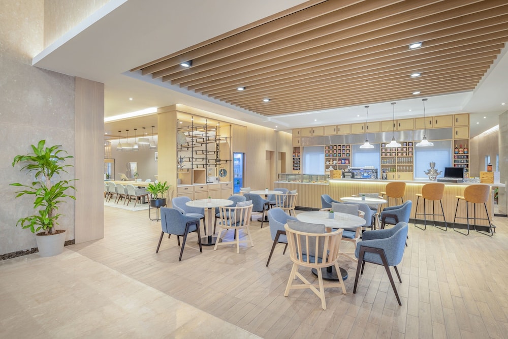فور بوينتس شيراتون كورنيش جدة(Four Points by Sheraton Jeddah Corniche) 36/50