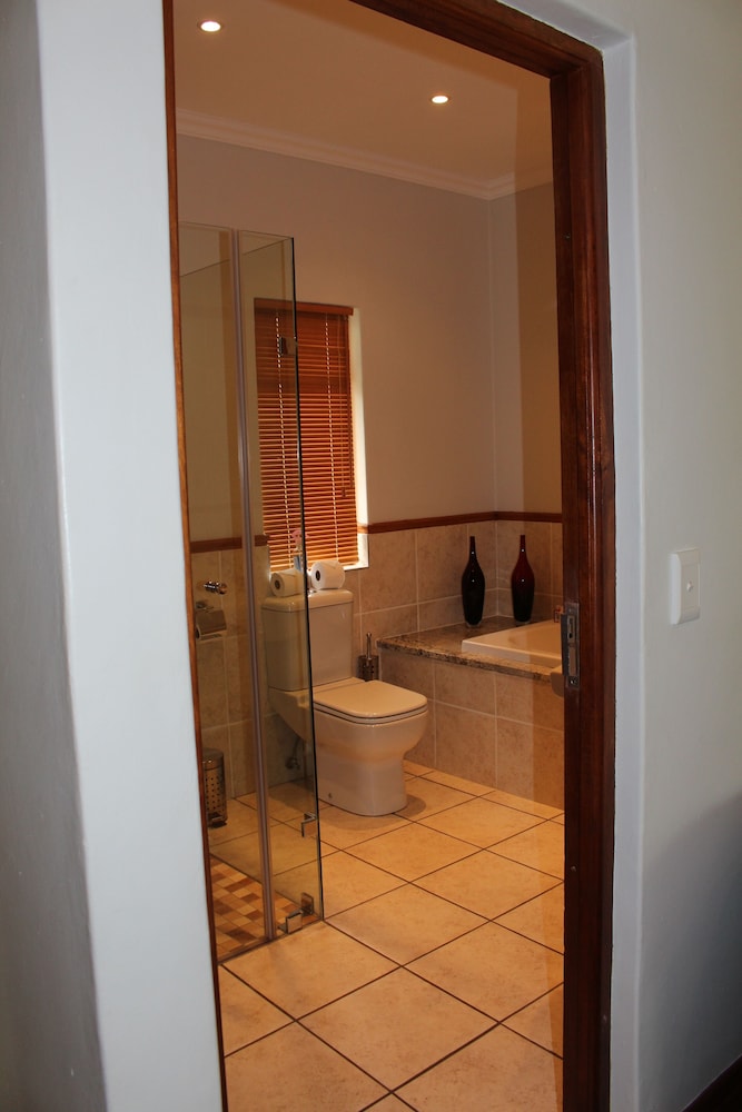 Rio Vista Lodge 6/50