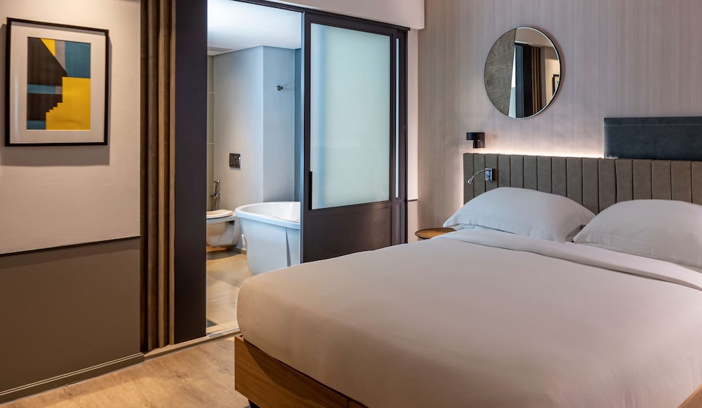 Room, Twin Beds, Mountain View, Hyatt Regency Cape Town 4/7