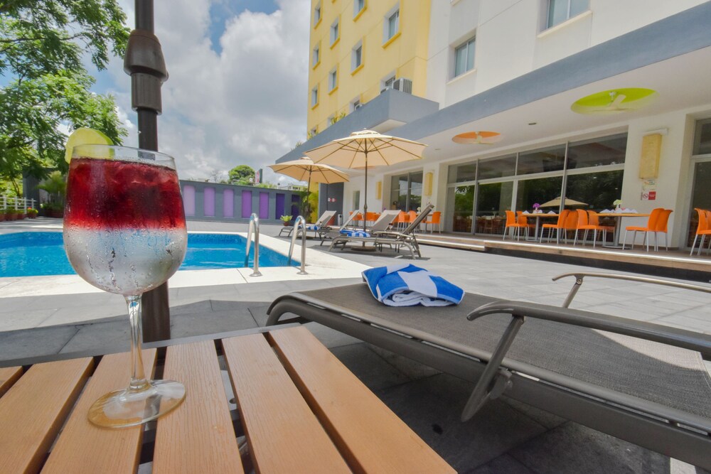 Hotel Hb Cordoba 29/53