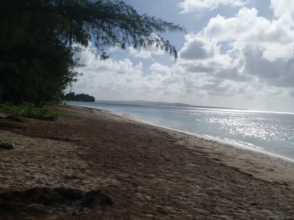Saipan Beach Hotel 58/66