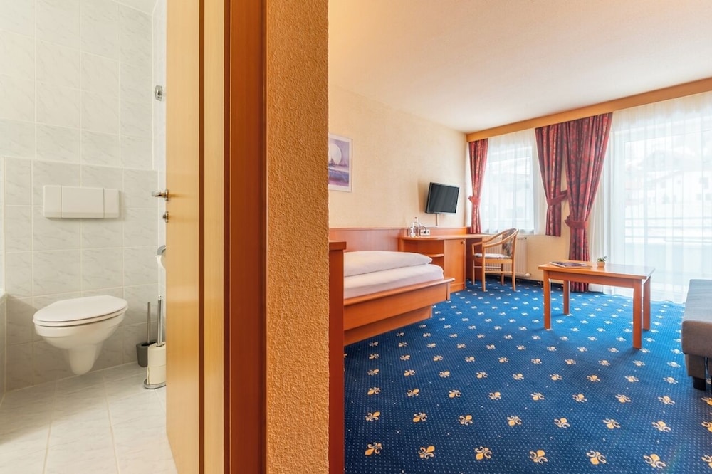 Hotel Tia Monte 26/29