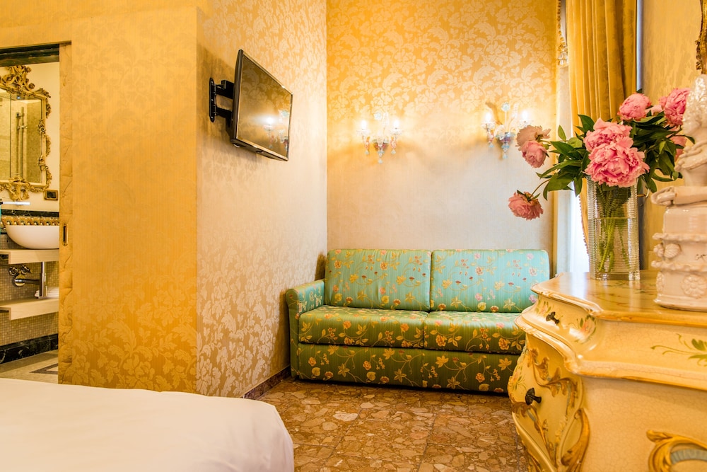 Hotel Santo Stefano 33/47