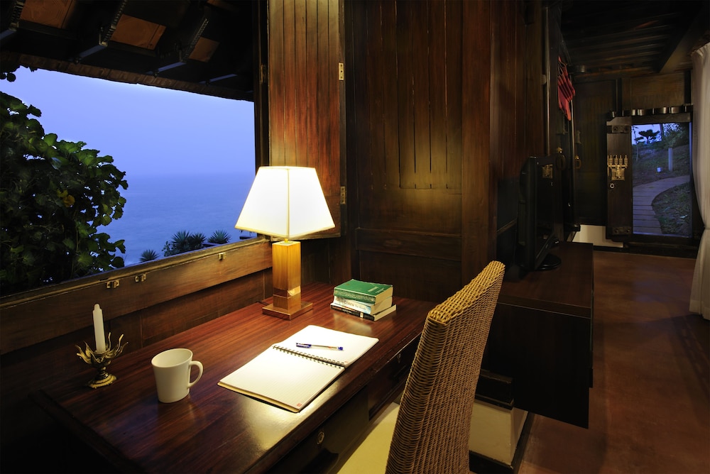 Niraamaya Retreats Surya Samudra Kovalam 39/49
