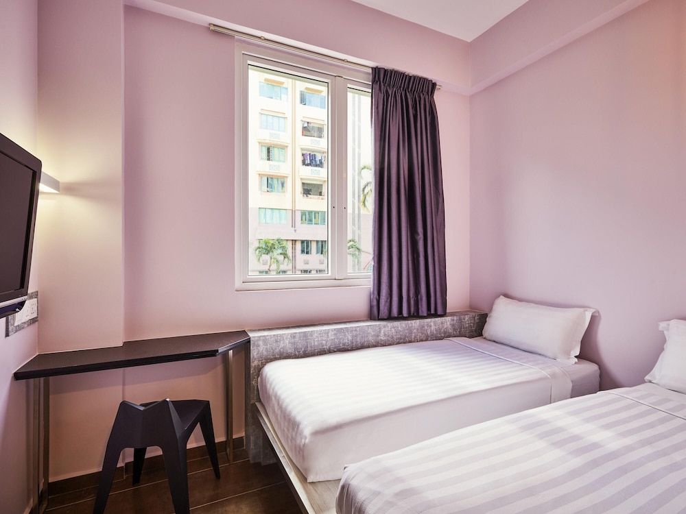 ibis budget Singapore Pearl 37/69