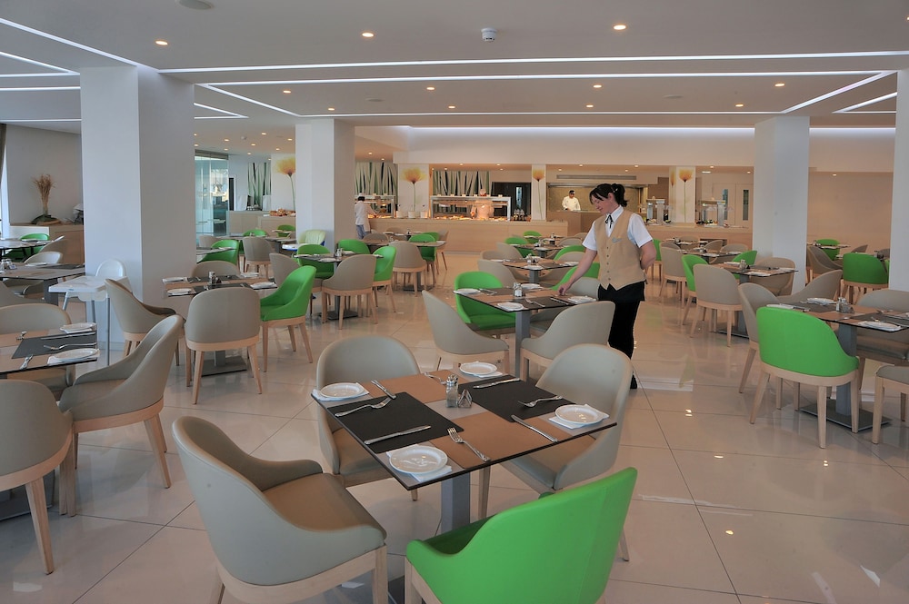 Nelia Beach Hotel & Spa 43/67