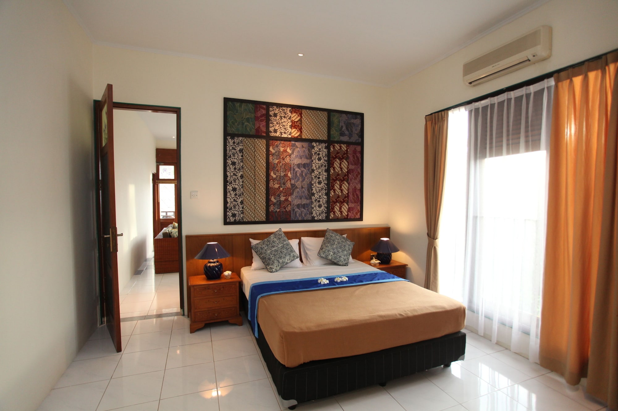 JUNIOR SUITE, POOL VIEW