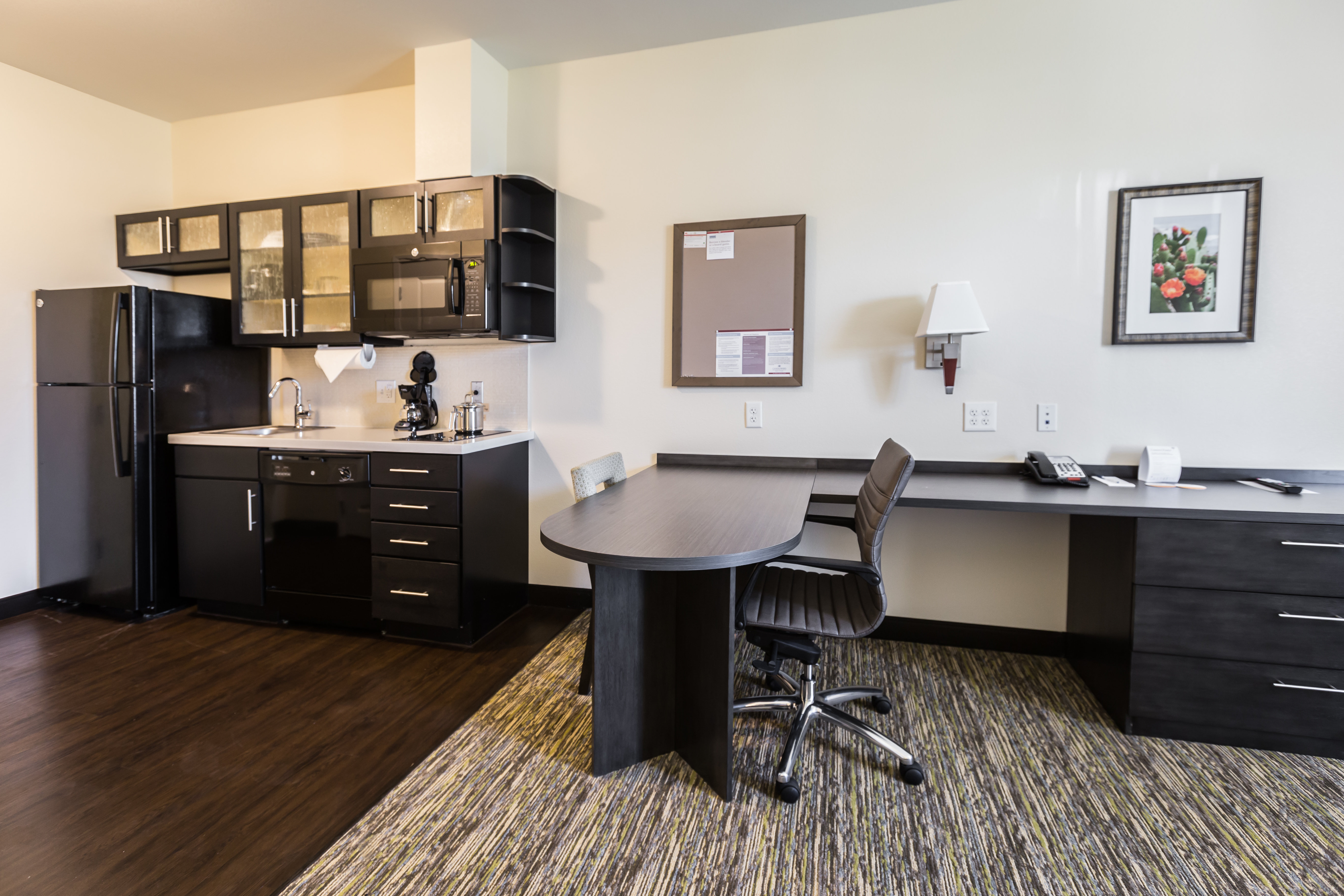 CANDLEWOOD SUITES BUDA - AUSTIN SW 14/16