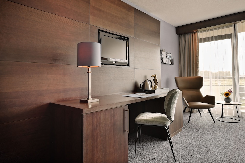 Van Der Valk Hotel Sassenheim-Leiden (8Km From Leiden) 52/62