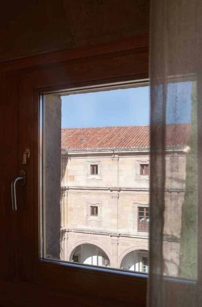 Real Colegiata San Isidoro Hotel 3/72