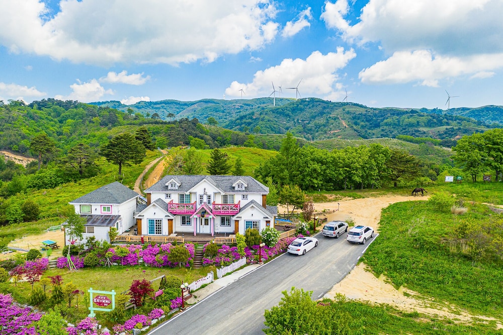 Pungcha & Herb Pension 42/50