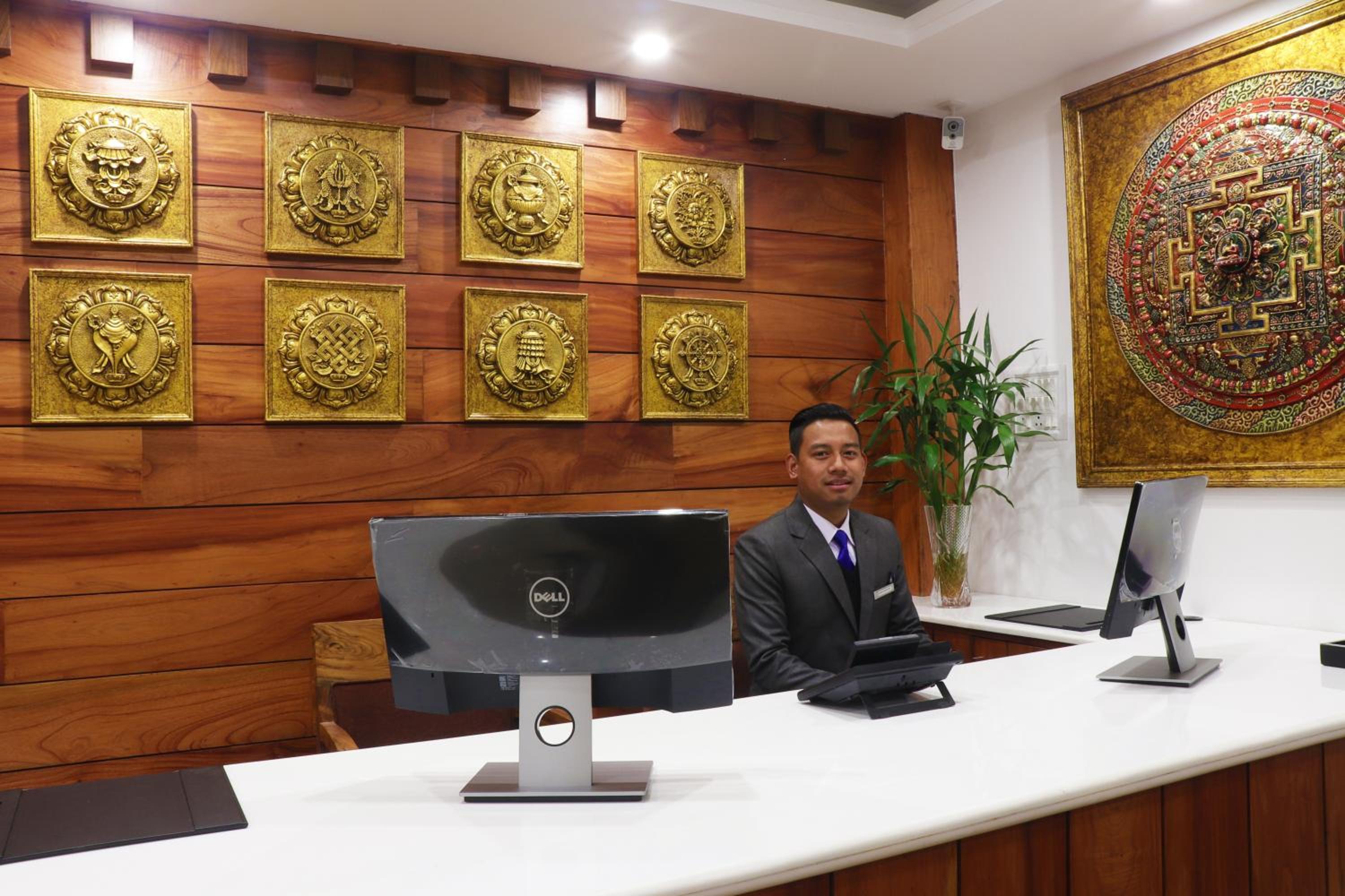 Denzong Shangrila Lords Inn Gangtok 6/44