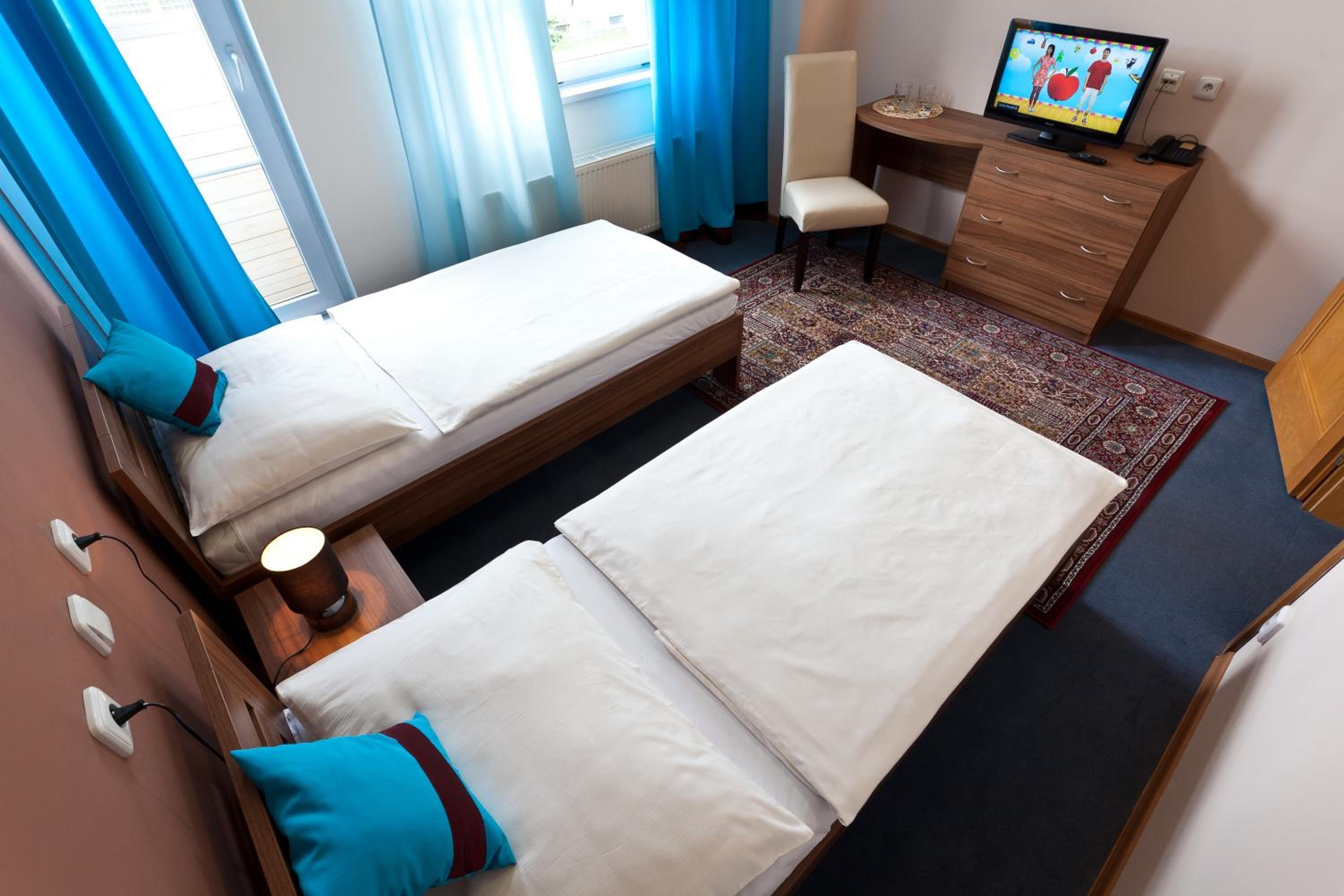Sareza Hotel 20/48