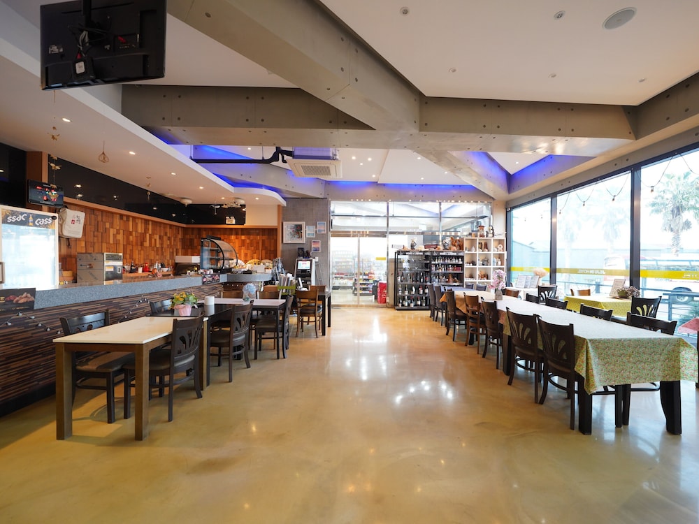 Jejuin Hotel 70/79