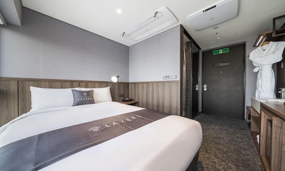 Layers Hotel Hadan 12/50