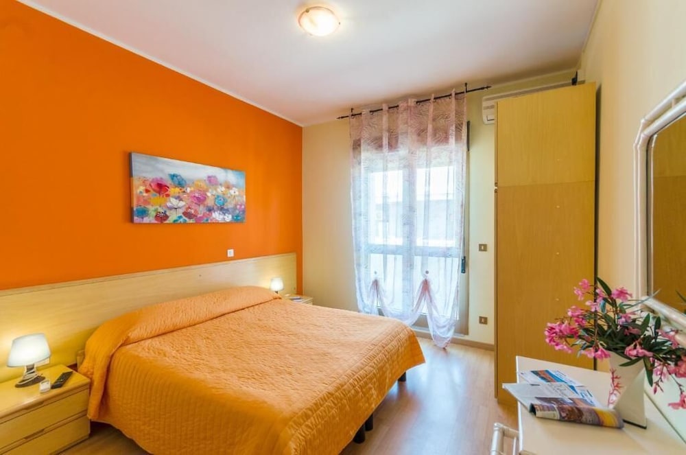Hotel Romantik 7/50