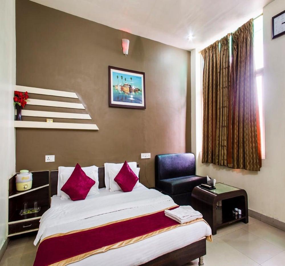 Hotel Kota Royal 24/49
