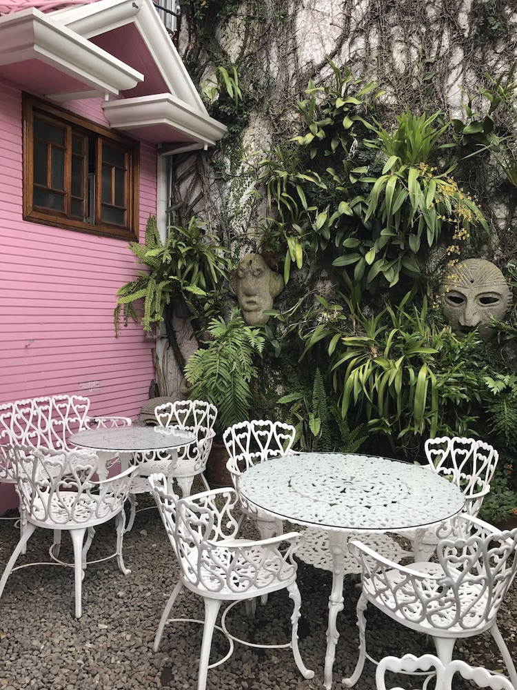 Fleur De Lys Hotel 57/61