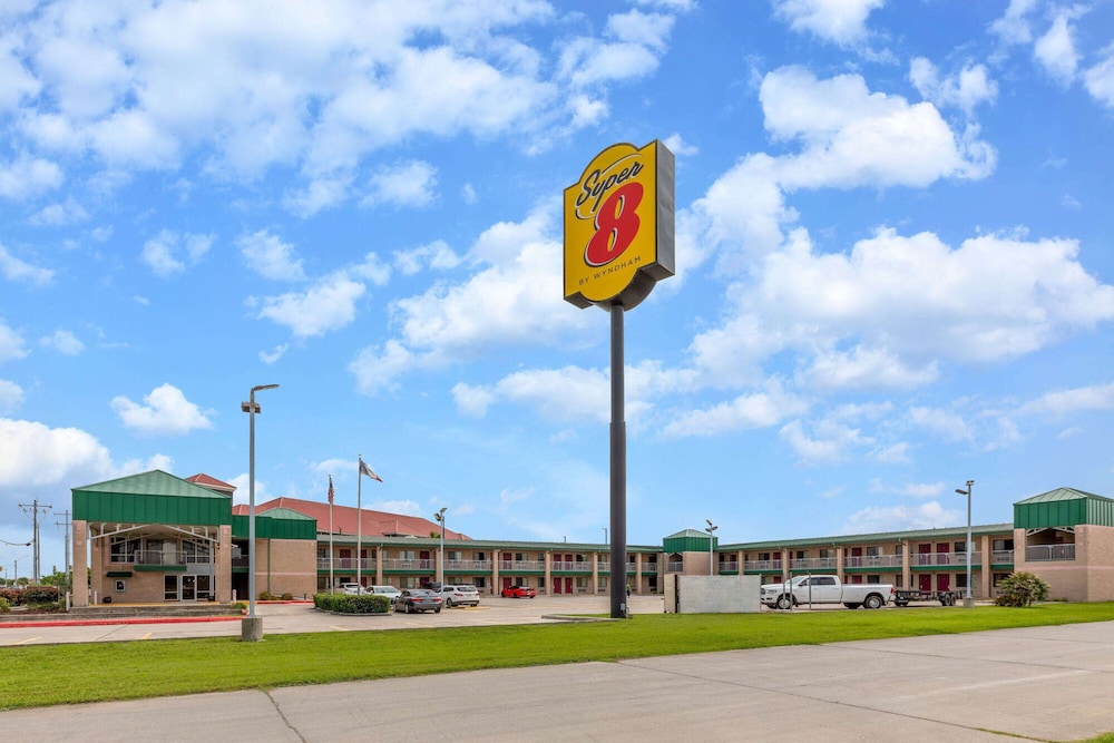 Super 8 by Wyndham Seguin 25/34