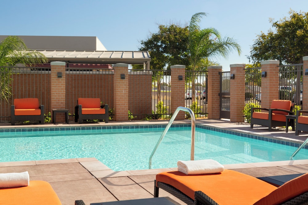 Hyatt Place Vacaville 58/62