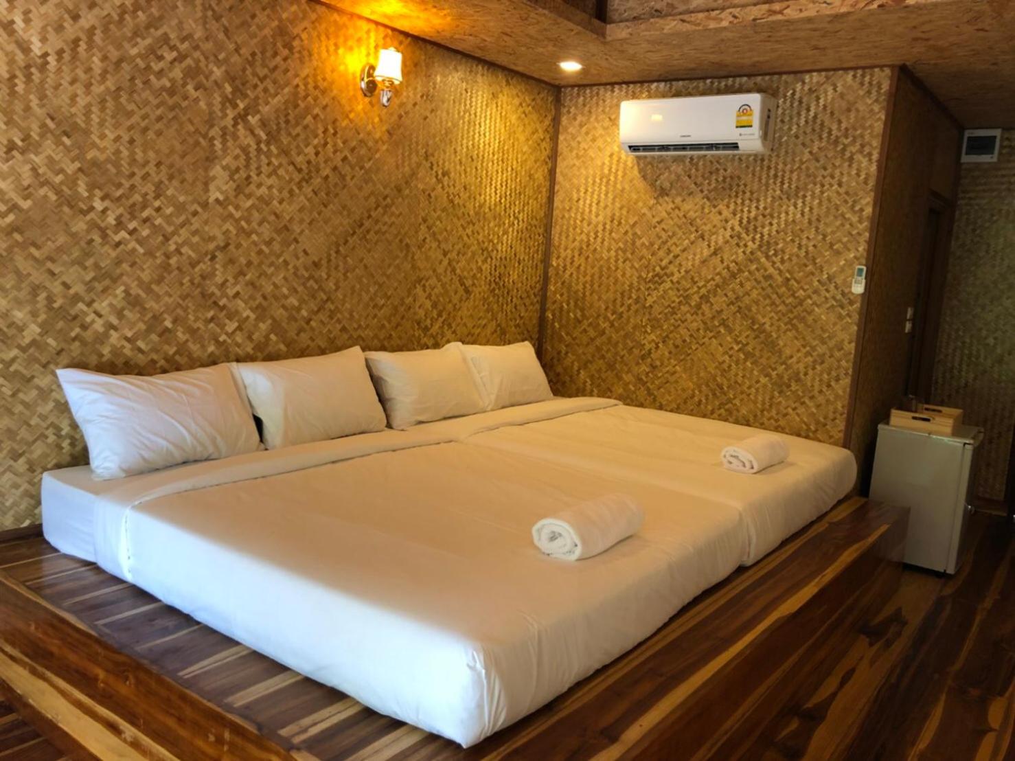 Kodaun River Kwai Resort 10/50