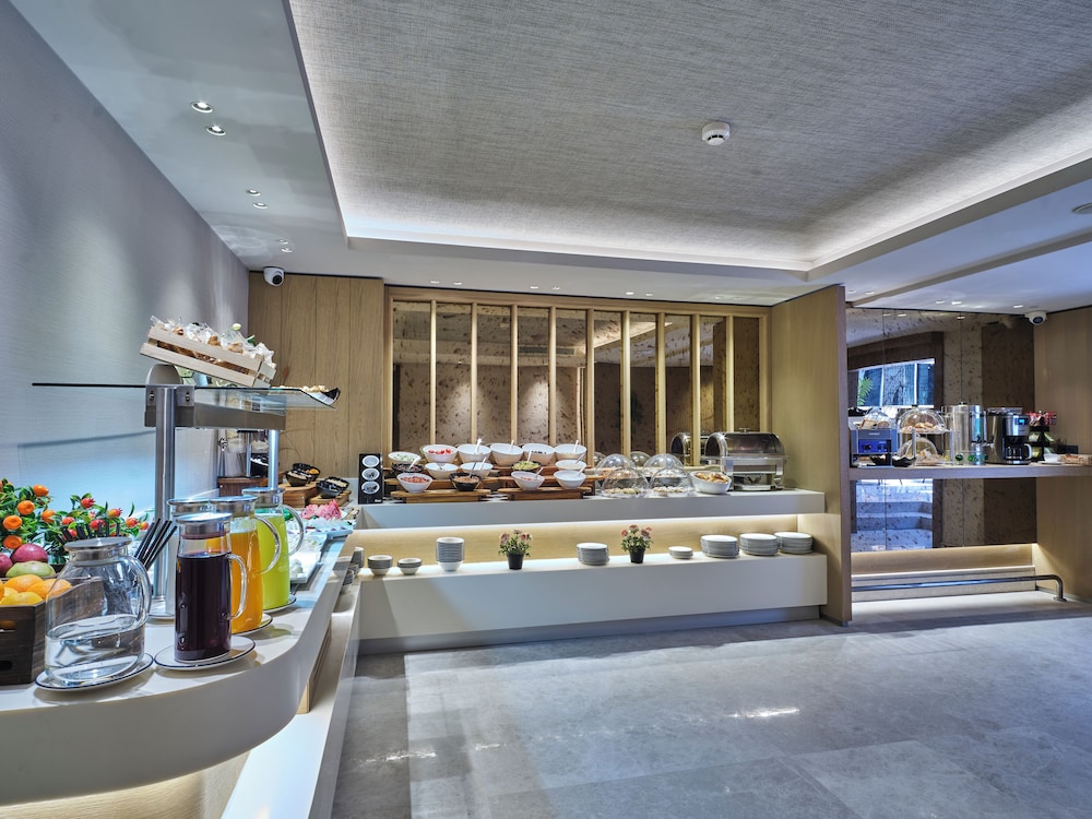 Four G Hotel 44/50