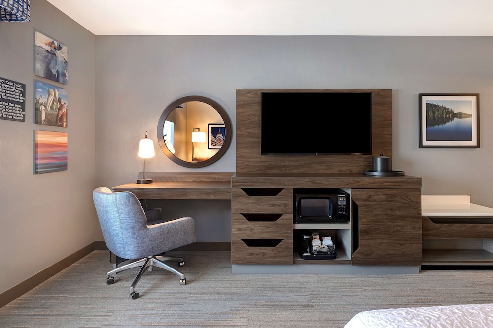 Hampton Inn Crown Point 44/47