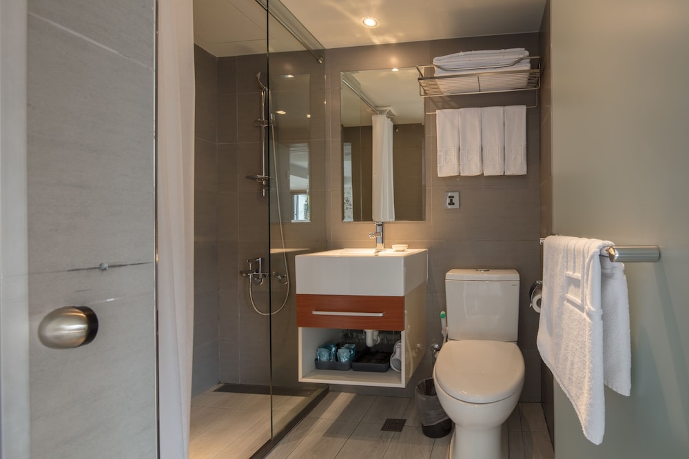 Urtrip Hotel 40/43