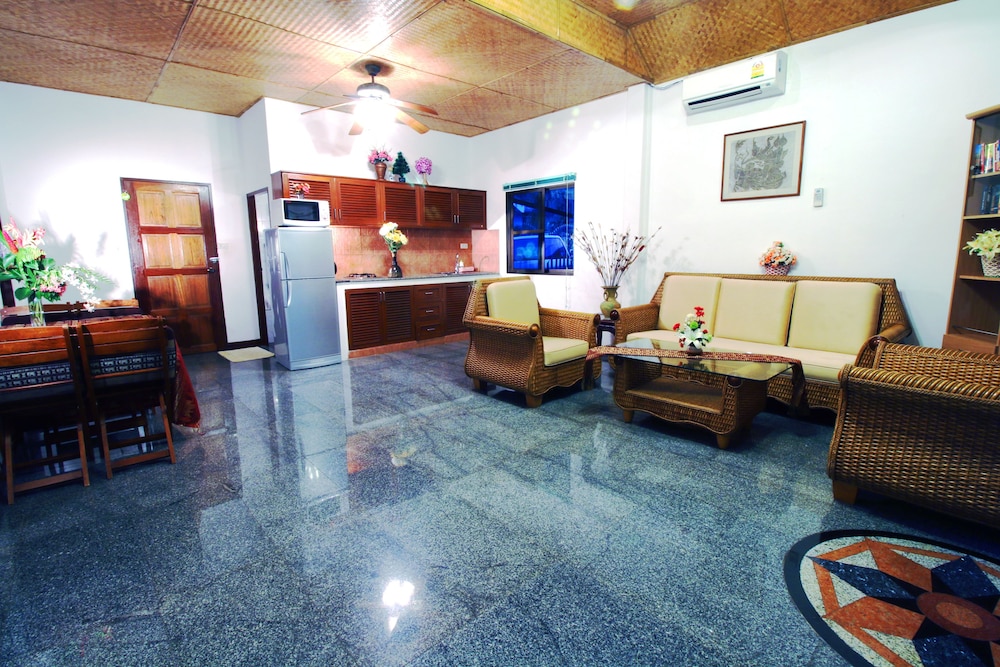 Ya Nui Resort 52/81