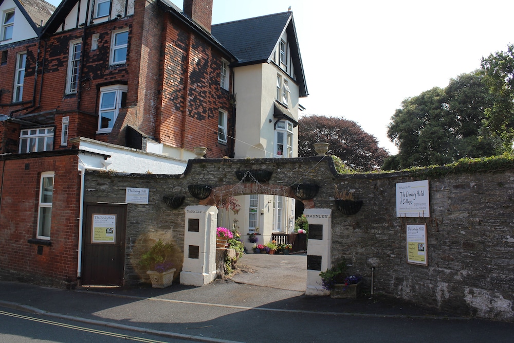The Darnley Hotel 40/50