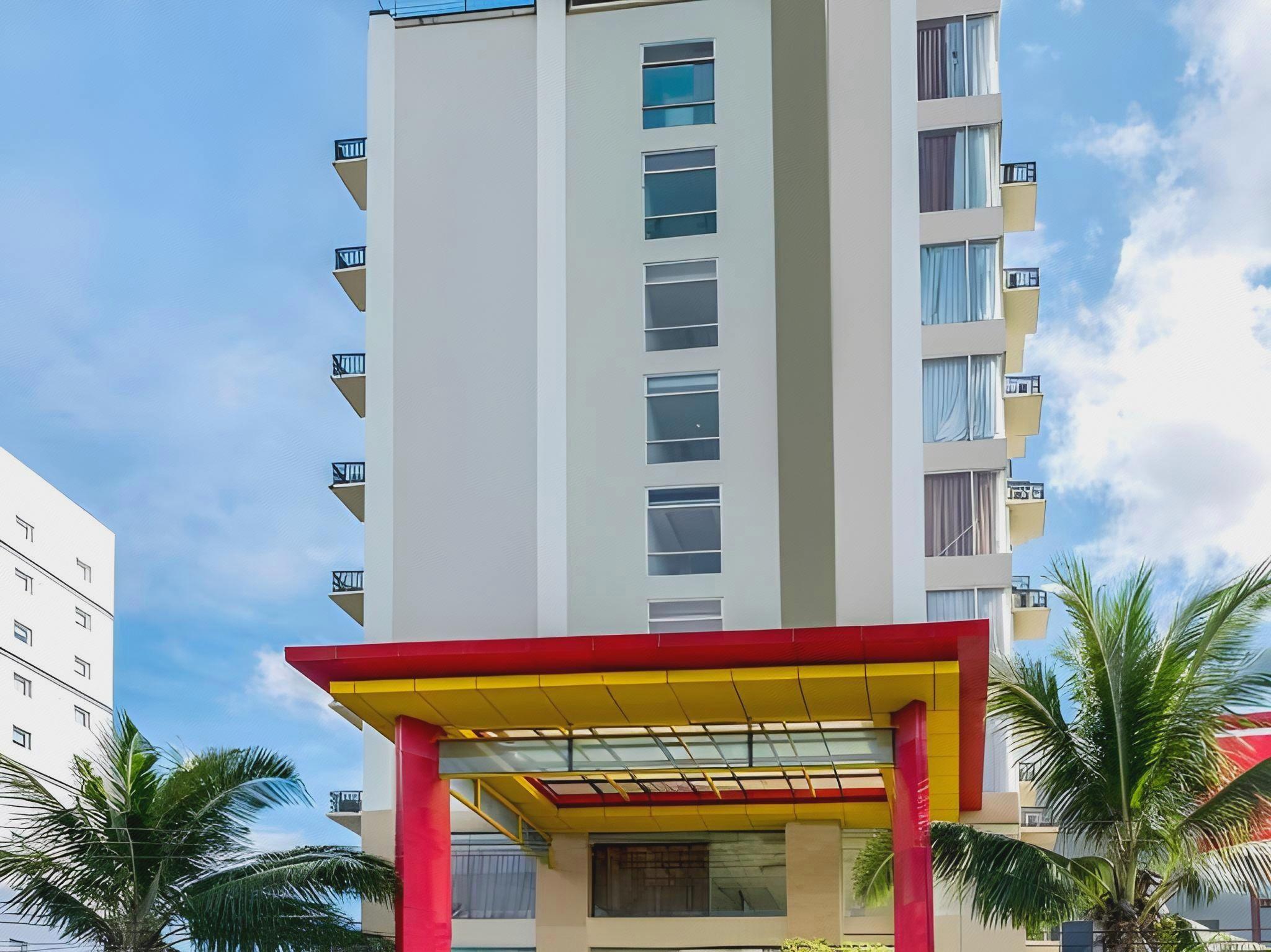 Townhouse Oak near Losari Beach formerly Lynt Hotel Makassar in MAKASSAR