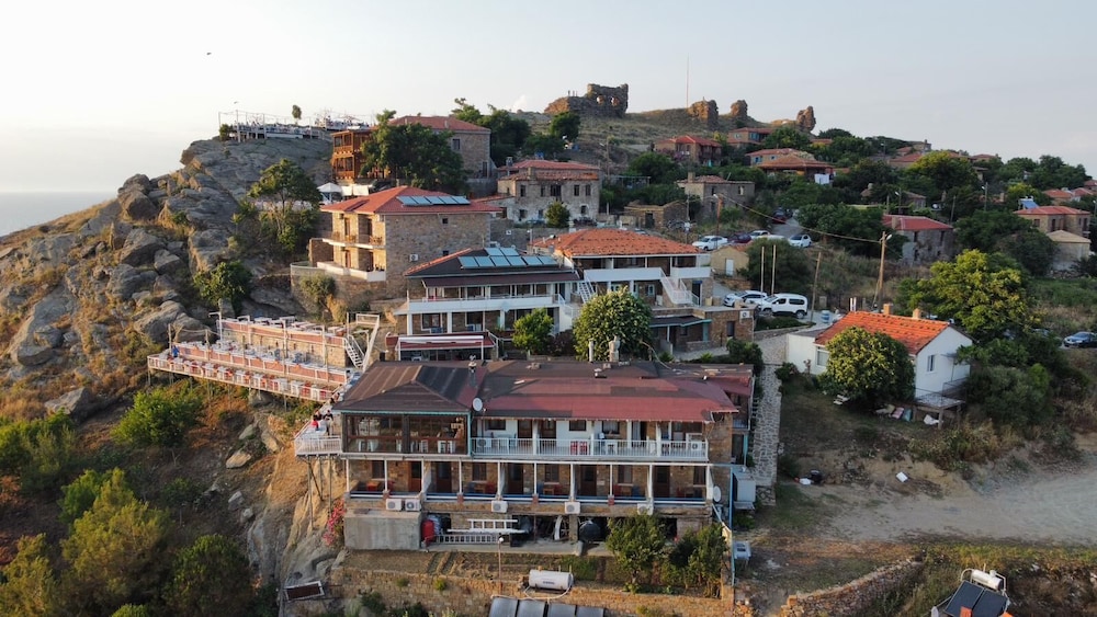 Gokceada Yakamoz Motel 2/50