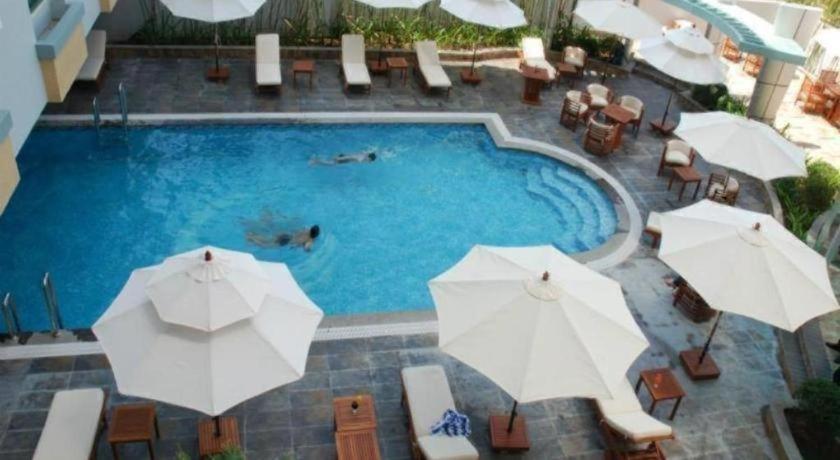 Kaya Hotel 49/51