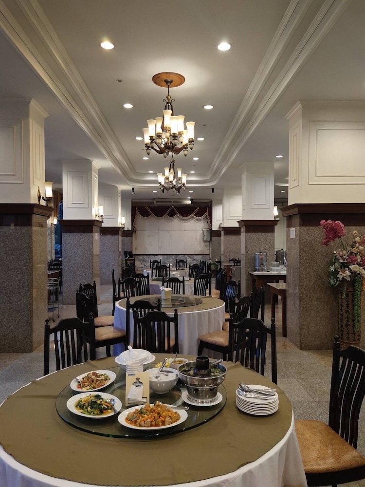 Golden Dragon Resort 29/43