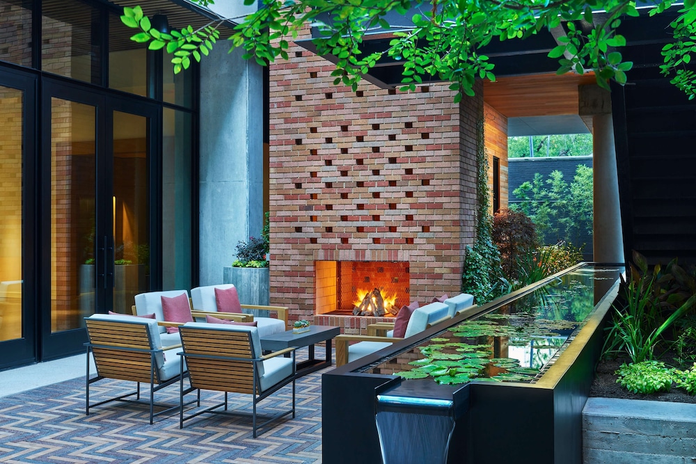 Canopy By Hilton Austin Downtown 40/61