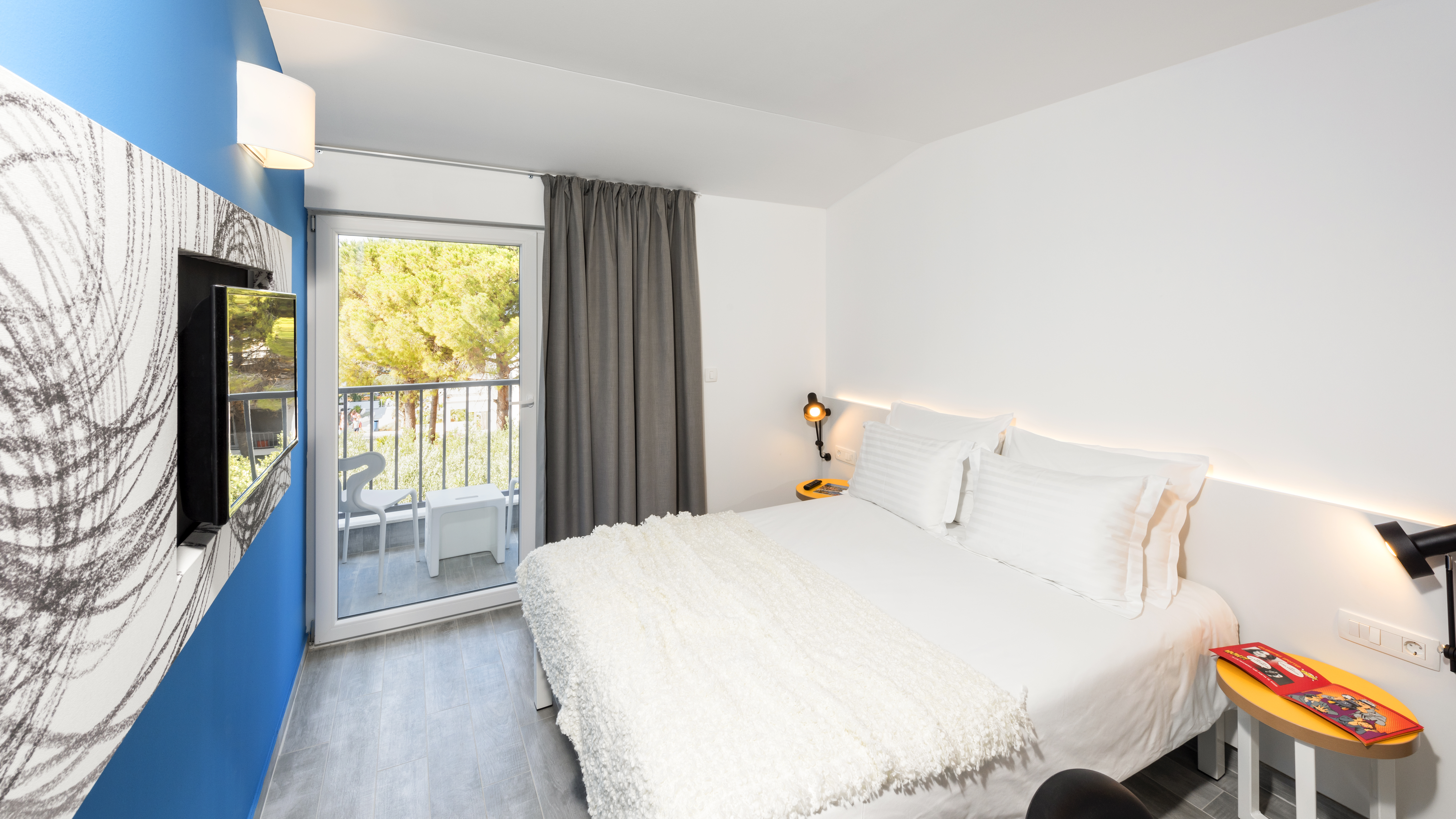 Standard, Double or Twin Bed, Park View, Balcony or Terrace