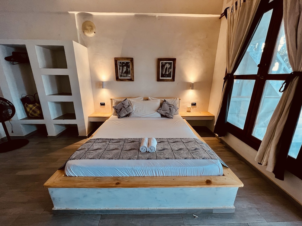 1 BEDROOM, DELUXE, OCEAN VIEW