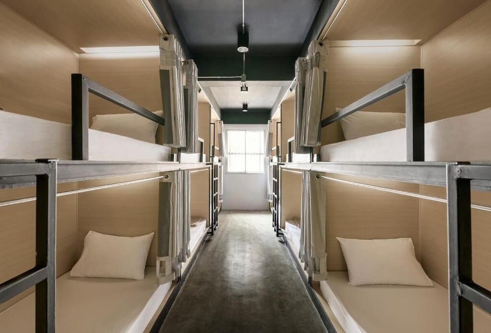 Ora Hostel Bangkok 57/65