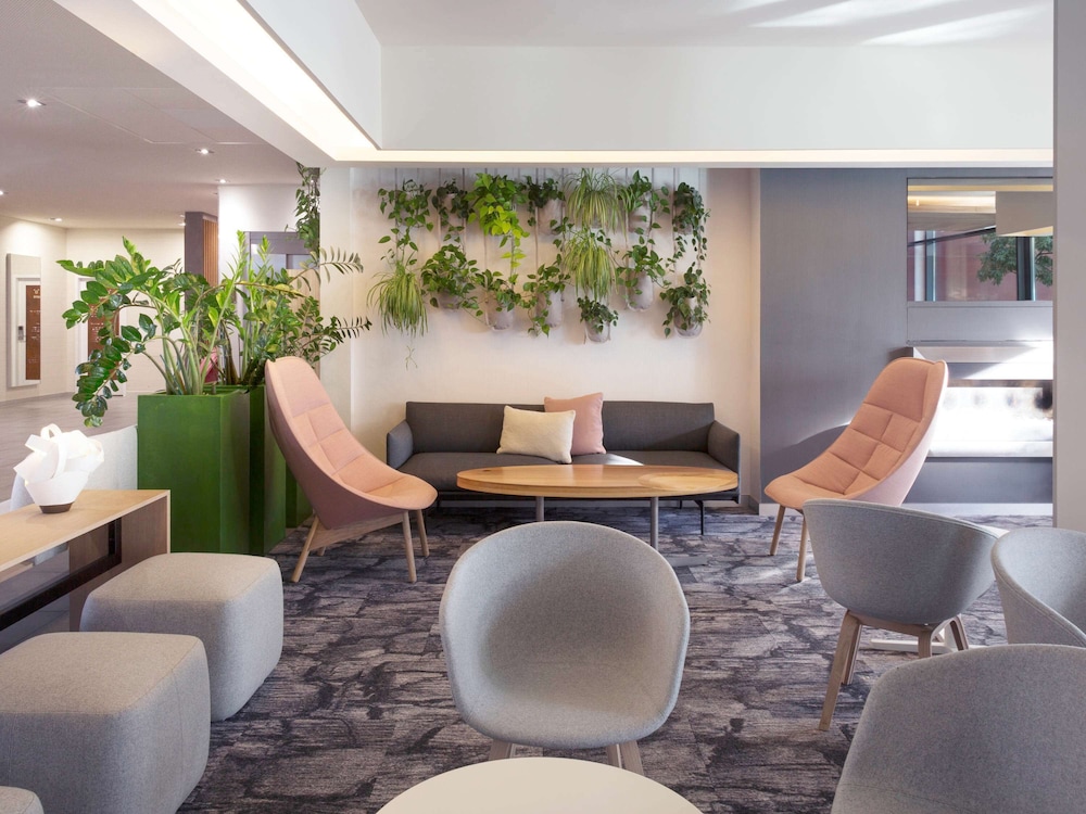 NOVOTEL LAUSANNE BUSSIGNY 52/75