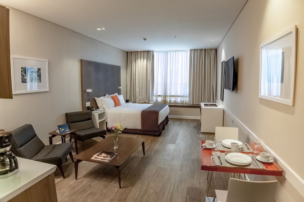 Paseo La Galeria Hotel & Suites 31/49